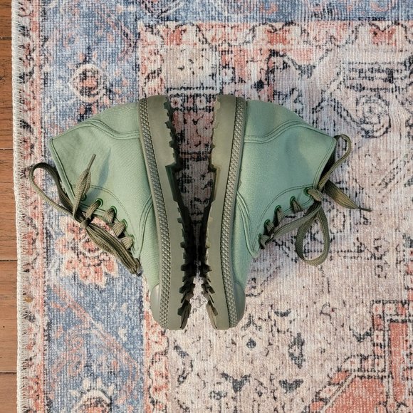 Canvas Threaded Sole Military Green High Top - Picture 4 of 5
